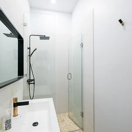 Queen Loft In Nature Toronto Exterior photo